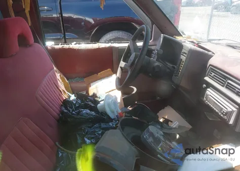 1992 GMC Sonoma from USA, damaged, VIN 1GTCS14Z5N8518555